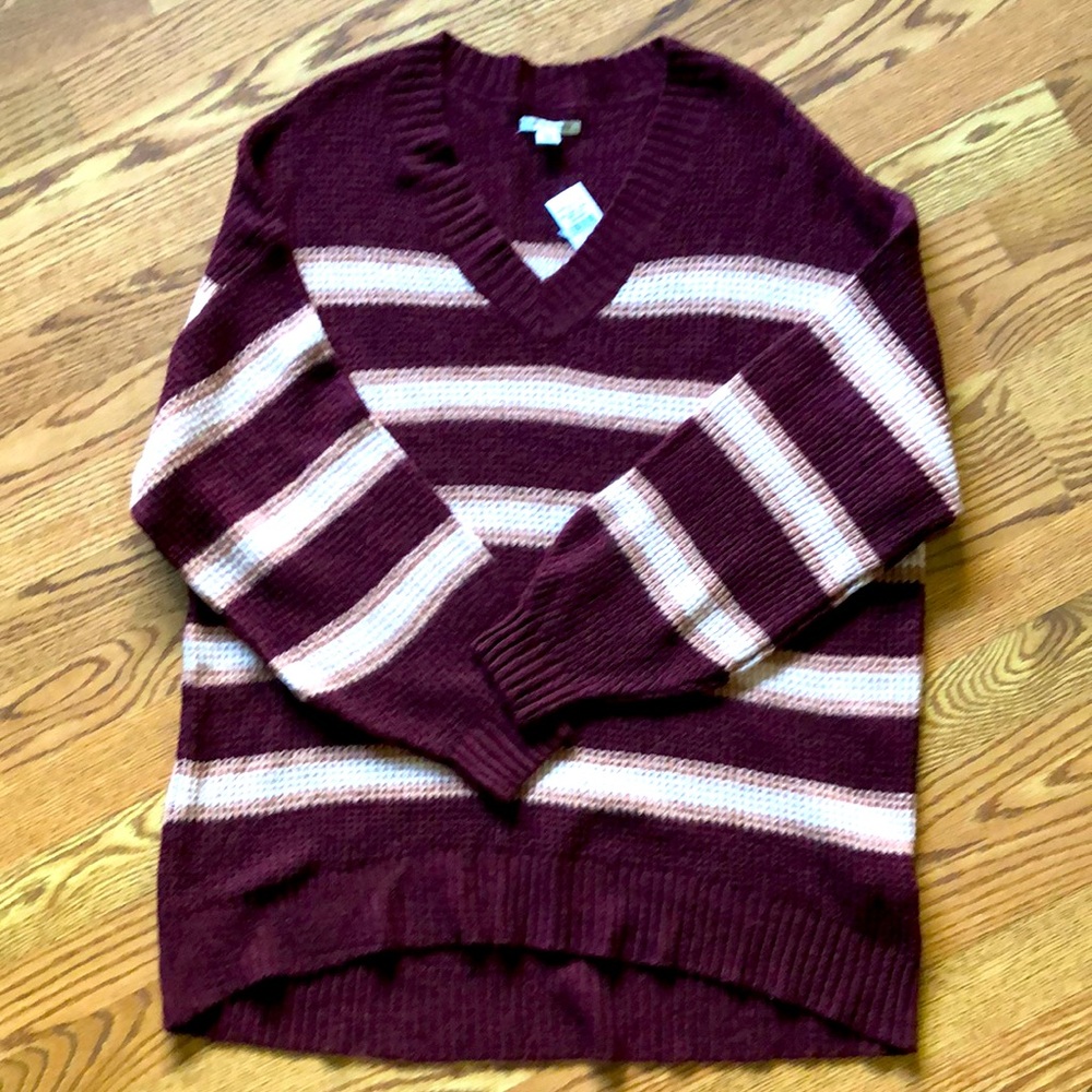 🔥NWT🔥 American Eagle Outfitters Women’s Oversized Waffle Knit V-Neck Sweater - Picture 4 of 10